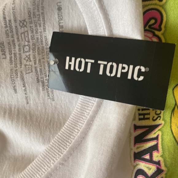 🌹✨NWT HOT TOPIC OURAN HOST CLUB TEE 🌹✨ - Picture 6 of 6